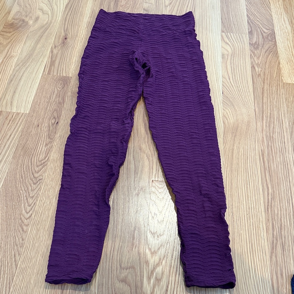Booty by Brabants Dark Purple Açaí Textured Leggings